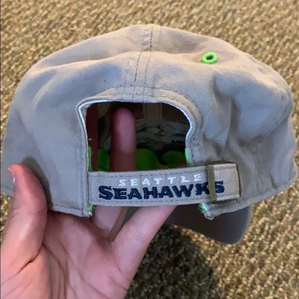 Seahawks adjustable hat - Picture 3 of 4
